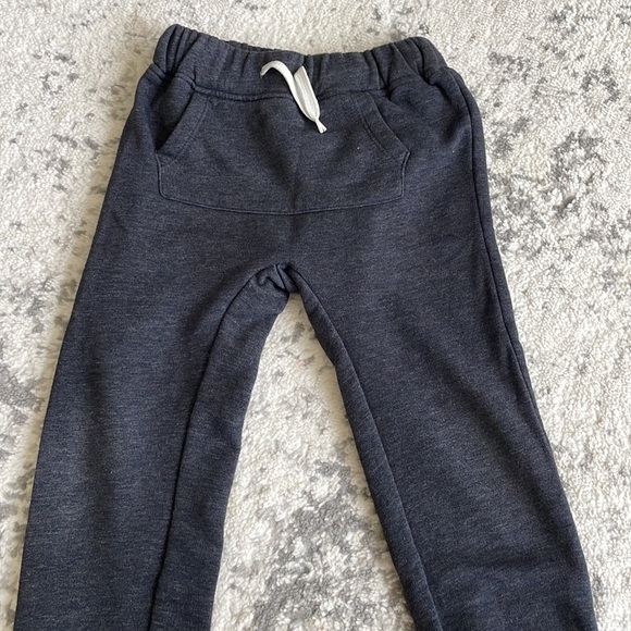 Bundle pants for a good deal - Picture 5 of 5